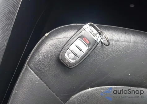 2013 Audi A4 2.0T Premium из США, поврежденный, VIN WAUBFAFLXDN015626